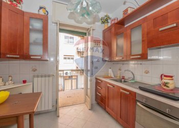 Cucina - Appartamento Via Giuseppe Mazzini
 
5, Caltagirone - foto 3