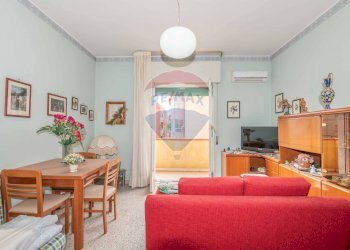 Sala da pranzo - Appartamento Via Giuseppe Mazzini
 
5, Caltagirone - foto 8