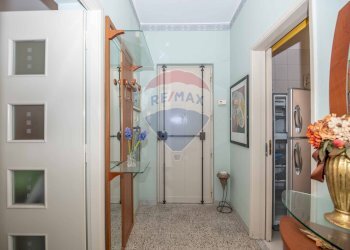 Hall / corridoio - Appartamento Via Giuseppe Mazzini
 
5, Caltagirone - foto 16