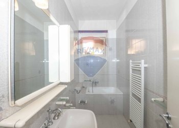 Bagno - Appartamento Via Giuseppe Mazzini
 
5, Caltagirone - foto 18