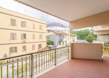 Balcone - Trilocale Strada degli Orti
 
96, Tivoli - foto 24