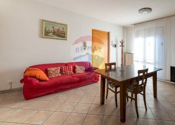 Sala da pranzo - Appartamento Viale del Lavoro
 
1, Jesi - foto 4