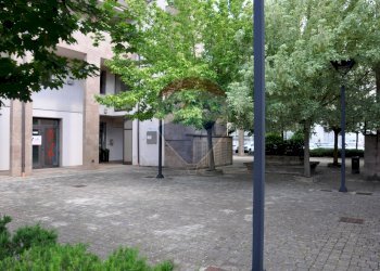 Edificio all\'aperto - Locale Commerciale Signa - foto 3