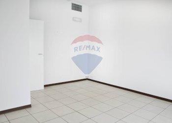 Stanza vuota - Locale Commerciale Signa - foto 14