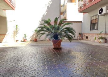 Terrazza - Trilocale via Roma
 
265, Itala - foto 14