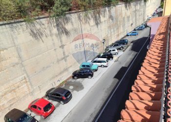 Balcone - Trilocale via Roma
 
265, Itala - foto 20