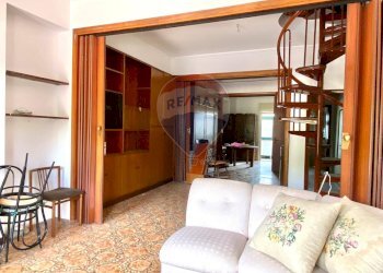 Sala da pranzo - Casa semi indipendente via ercole patti
 
18, Trecastagni - foto 2