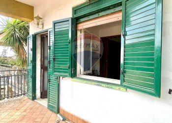 Balcone - Casa semi indipendente via ercole patti
 
18, Trecastagni - foto 3