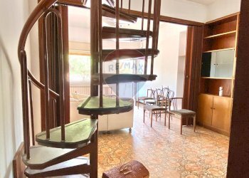 Sala da pranzo - Casa semi indipendente via ercole patti
 
18, Trecastagni - foto 13