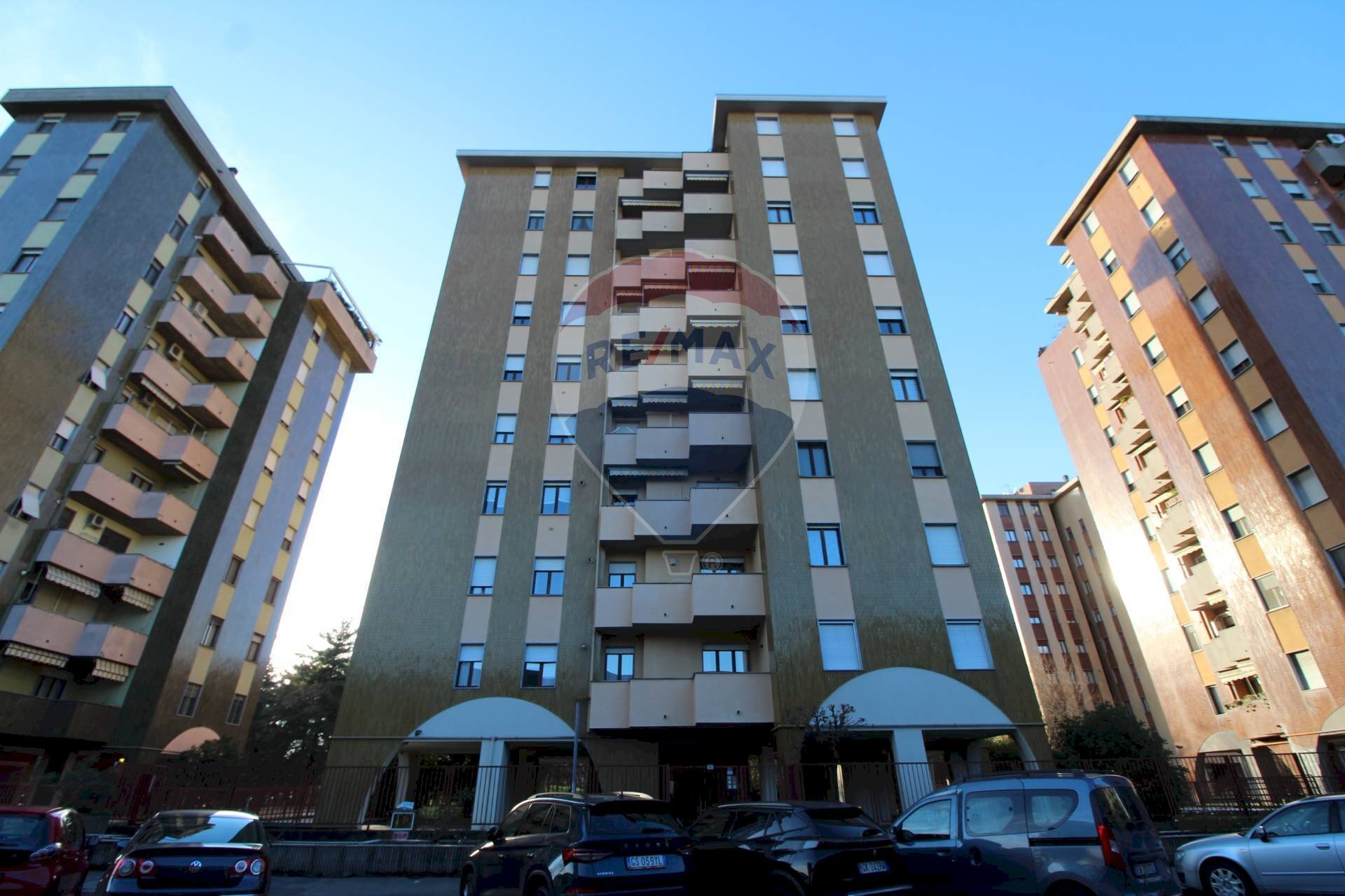 Edificio all\'aperto - Box viale isonzo
 
6, Sesto San Giovanni - foto 1