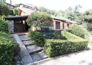 Giardino - Trilocale via Levrini
 
23, Padenghe sul Garda - foto 16