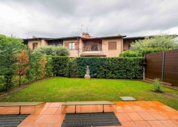 Giardino - Villa a Schiera Via Maestri Del Lavoro
 
12, Bergamo - foto 22