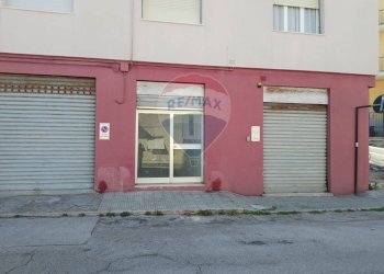 Edificio all\'aperto - Magazzino Via Bruno Buozzi
 
34, Falconara Marittima - foto 1