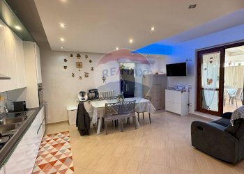 soggiorno e cucina - Attico Via Pasquale Soccio
 
1, Vieste - foto 3