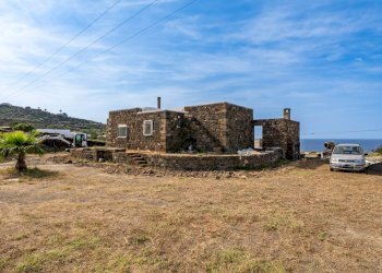 Foto 2 - Independent house Via Lago
 
1, Pantelleria - photo 2