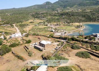 Foto 54 - Independent house Via Lago
 
1, Pantelleria - photo 54