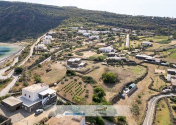 Foto 62 - Independent house Via Lago
 
1, Pantelleria - photo 62