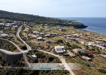 Foto 65 - Independent house Via Lago
 
1, Pantelleria - photo 65