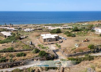 Foto 72 - Independent house Via Lago
 
1, Pantelleria - photo 72