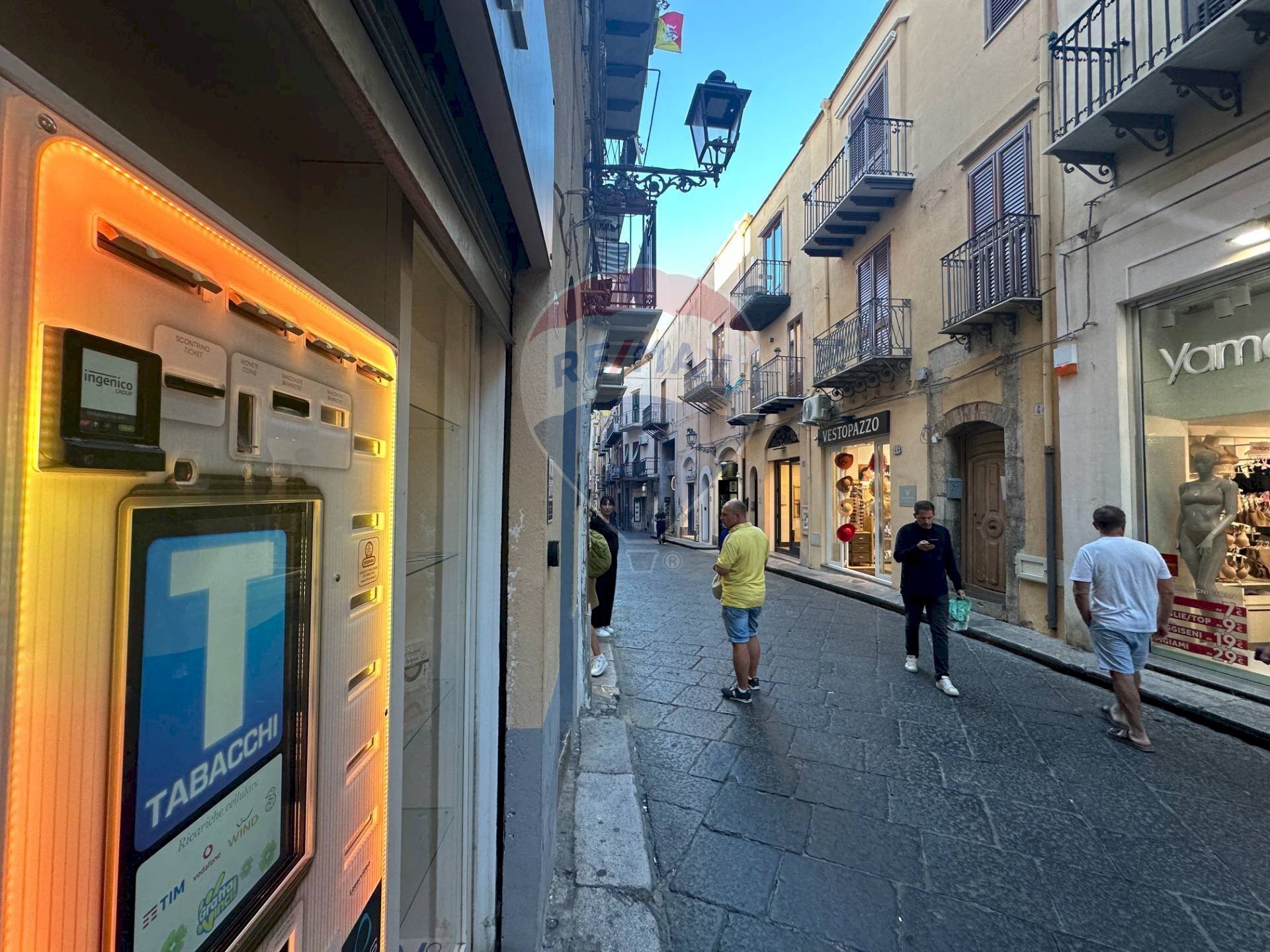 Edificio all\'aperto - Attività Commerciale Corso Ruggero
31, Cefalù - foto 3