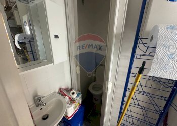 Bagno - Attività Commerciale Corso Ruggero
 
31, Cefalù - foto 16