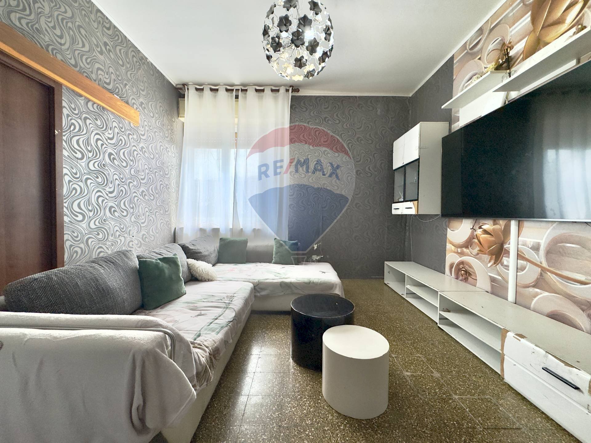 Soggiorno - Trilocale Via Agostino  Cagnoli
 
2, Reggio nell'Emilia - foto 1