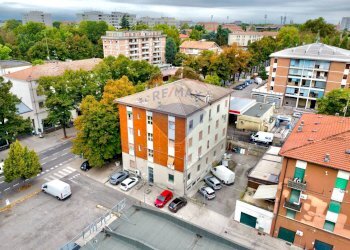 Edificio all\'aperto - Trilocale Via Agostino  Cagnoli
 
2, Reggio nell'Emilia - foto 2