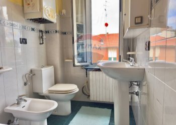 Bagno - Trilocale Via Agostino  Cagnoli
 
2, Reggio nell'Emilia - foto 15
