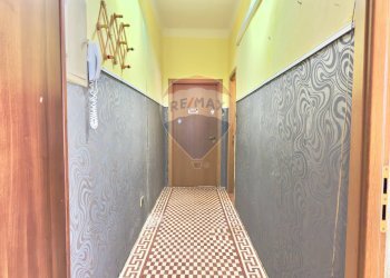 Hall / corridoio - Trilocale Via Agostino  Cagnoli
 
2, Reggio nell'Emilia - foto 16