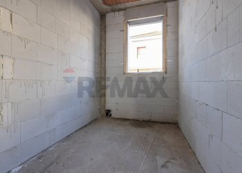 Stanza vuota - Appartamento Magnago - foto 11