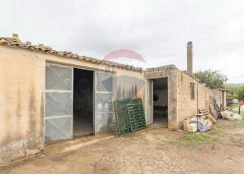 Casa all\'aperto - Casa indipendente Contrada Piano Mondello
 
4 A, Chiaramonte Gulfi - foto 17