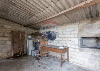 Stanza vuota - Casa indipendente Contrada Piano Mondello
 
4 A, Chiaramonte Gulfi - foto 18