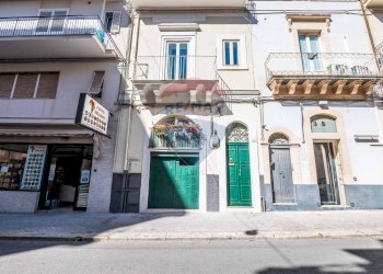 Edificio all\'aperto - Bilocale Via Roma
 
23, Ragusa - foto 2