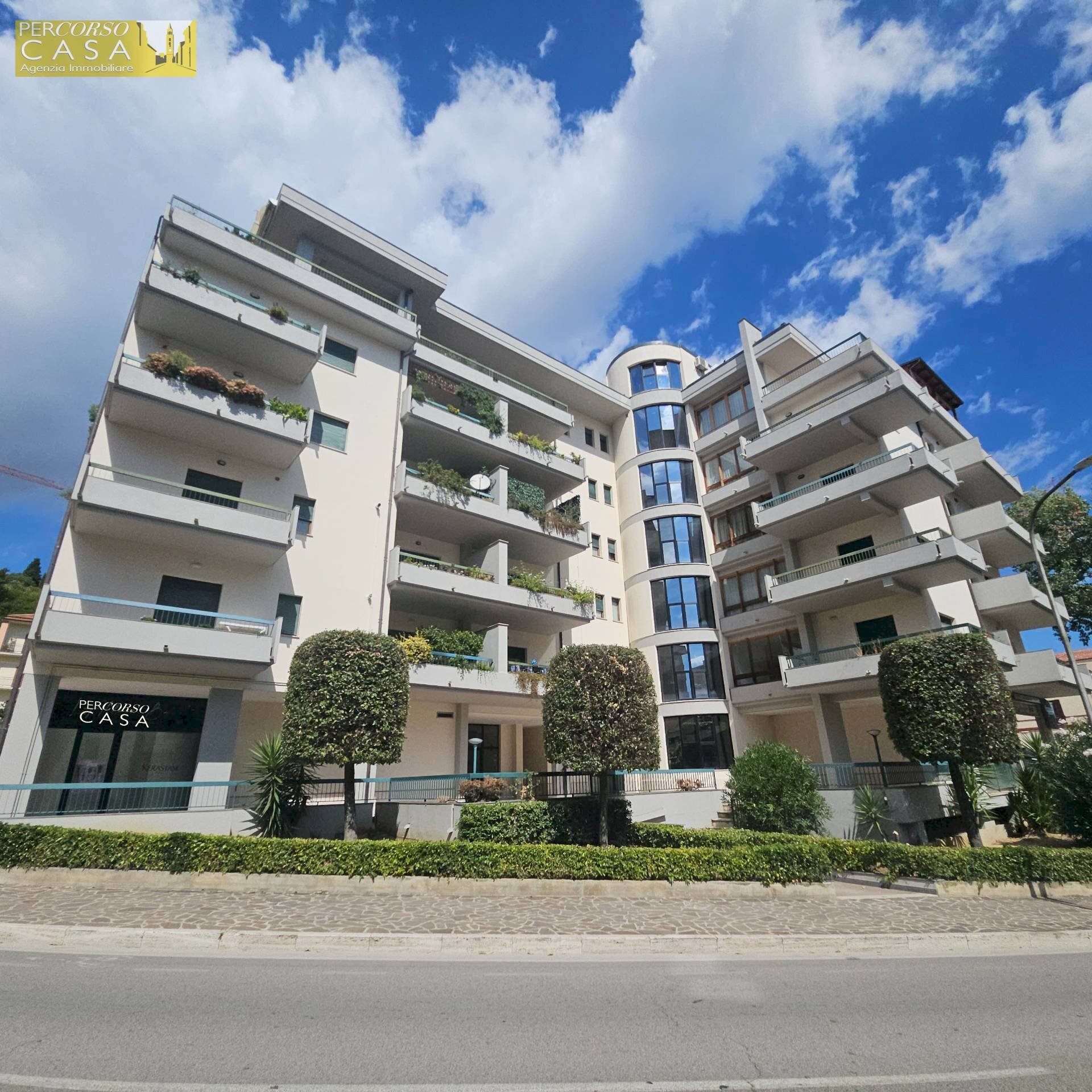 Foto 2 - Locale Commerciale Viale Crucioli, Teramo - foto 2