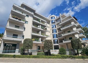 Foto 2 - Locale Commerciale Viale Crucioli, Teramo - foto 2