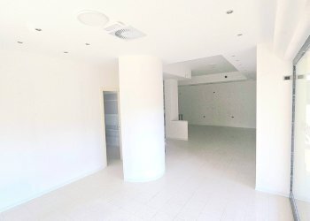 Foto 5 - Locale Commerciale Viale Crucioli, Teramo - foto 5