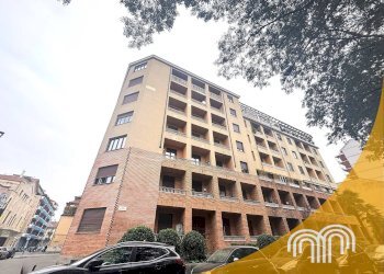 Foto 1 - Two-room apartment Corso Svizzera
 
12, Torino - photo 1