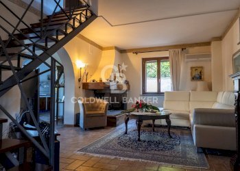 Foto 4 - Semi-detached house Via di Raggio
 
8, Gubbio - photo 4