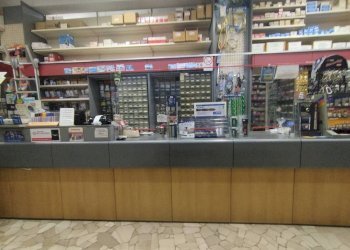 Interno non residenziale - Colorificio - Ferramenta - Elettricità via Achille Ratti, Rho - foto 4