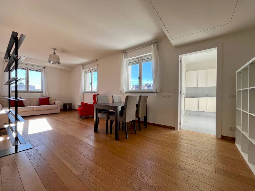 Soggiorno - Trilocale via Trezzo d'Adda, 9, Milano - foto 3