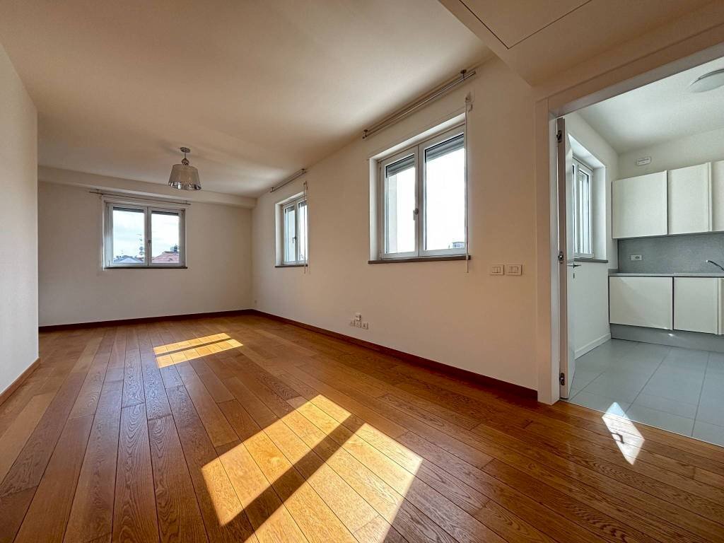 Soggiorno - Three-room apartment via Trezzo d'Adda, 9, Milano - photo 1