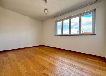 Camera da letto - Three-room apartment via Trezzo d'Adda, 9, Milano - photo 10