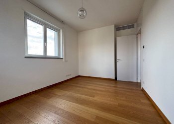 Camera da letto - Three-room apartment via Trezzo d'Adda, 9, Milano - photo 12