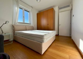 Camera da letto - Three-room apartment via Trezzo d'Adda, 9, Milano - photo 6
