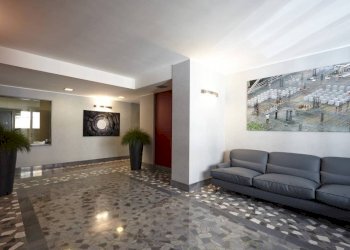 Interno palazzo - Three-room apartment via Trezzo d'Adda, 9, Milano - photo 27