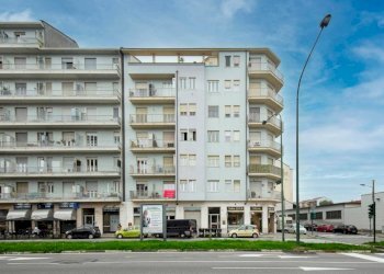 Facciata - Three-room apartment via Pietro Cossa, 113B, Torino - photo 41