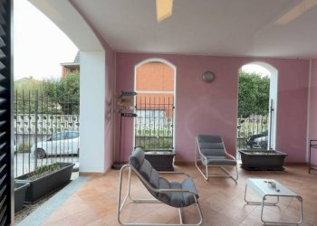 Veranda - Three-room apartment via Vittorio Alfieri, 52, San Gillio - photo 13
