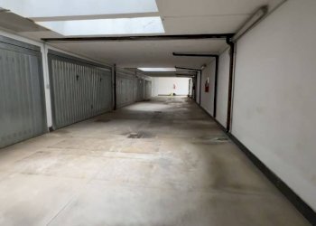 Box auto - Trilocale via Vittorio Alfieri, 52, San Gillio - foto 29