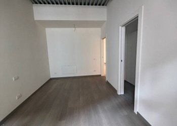 Stanza non arredata - Three-room apartment via San Pio V, Mondovì - photo 10