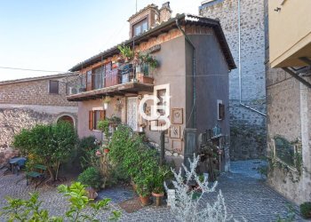 Foto 2 - Casa indipendente Via delle Conce
 
37/39, Carbognano - foto 2